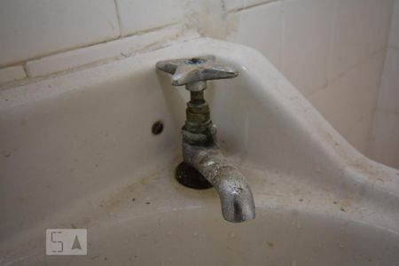 Apartamento à venda com 50m², 1 quarto e sem vagaBanheiro - Torneira