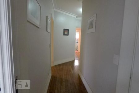 Apartamento à venda com 208m², 4 quartos e 4 vagasCorredor