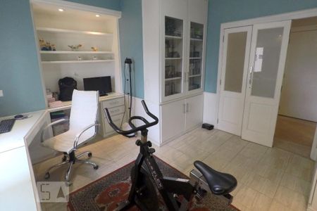 Apartamento à venda com 208m², 4 quartos e 4 vagasQuarto 4