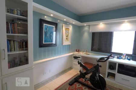 Apartamento à venda com 208m², 4 quartos e 4 vagasQuarto 4