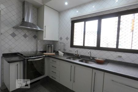 Apartamento à venda com 208m², 4 quartos e 4 vagasCozinha
