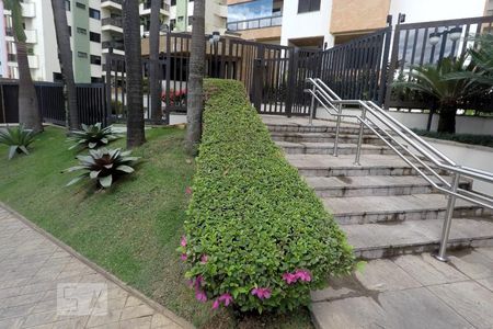 Apartamento à venda com 208m², 4 quartos e 4 vagasFachada