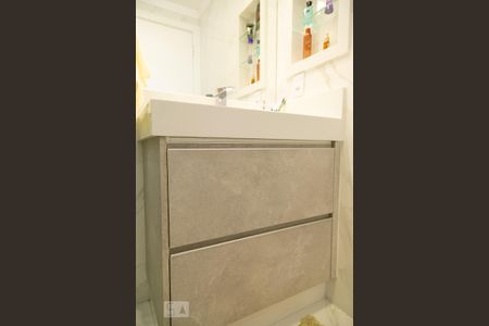 Apartamento para alugar com 108m², 3 quartos e 2 vagas Apartamento para alugar com 108m², 3 quartos e 2 vagasBanheiro suíte