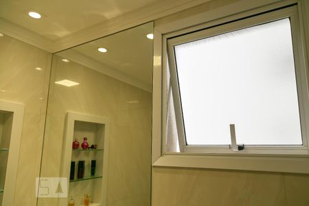 Apartamento para alugar com 108m², 3 quartos e 2 vagas Apartamento para alugar com 108m², 3 quartos e 2 vagasBanheiro social