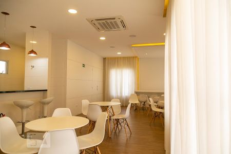 Apartamento para alugar com 108m², 3 quartos e 2 vagas Apartamento para alugar com 108m², 3 quartos e 2 vagasÁrea comum - Salão de festas
