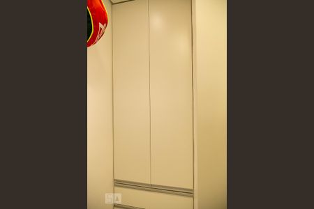 Apartamento para alugar com 108m², 3 quartos e 2 vagas Apartamento para alugar com 108m², 3 quartos e 2 vagasLavanderia