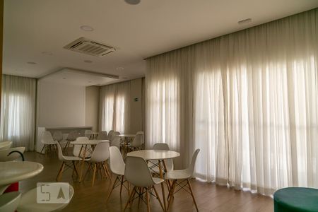 Apartamento para alugar com 108m², 3 quartos e 2 vagas Apartamento para alugar com 108m², 3 quartos e 2 vagasÁrea comum - Salão de festas