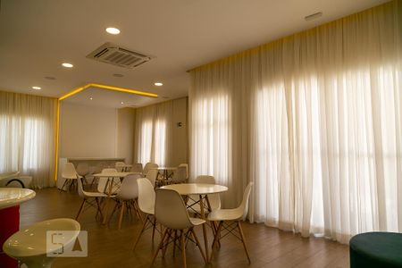 Apartamento para alugar com 108m², 3 quartos e 2 vagas Apartamento para alugar com 108m², 3 quartos e 2 vagasÁrea comum - Salão de festas