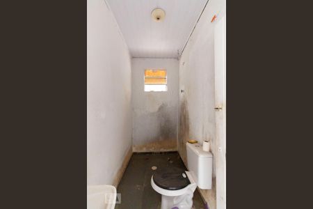 Casa à venda com 500m², 4 quartos e 7 vagasBanheiro casa 2