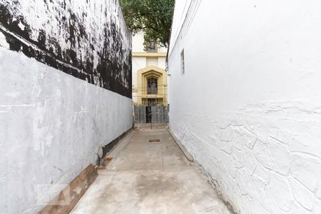 Casa à venda com 500m², 4 quartos e 7 vagasEntrada lateral