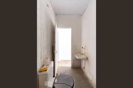 Casa à venda com 500m², 4 quartos e 7 vagasBanheiro casa 2