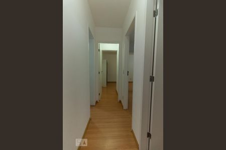 Corredor de apartamento à venda com 2 quartos, 74m² em Vila Monte Alegre, São Paulo