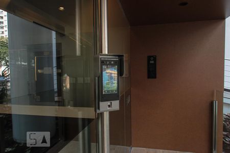 Studio para alugar com 42m², 1 quarto e 1 vaga Studio para alugar com 42m², 1 quarto e 1 vagaEntrada do hall