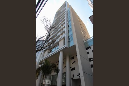 Studio para alugar com 42m², 1 quarto e 1 vaga Studio para alugar com 42m², 1 quarto e 1 vagaFachada