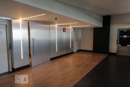 Studio para alugar com 42m², 1 quarto e 1 vaga Studio para alugar com 42m², 1 quarto e 1 vagaEntrada do hall