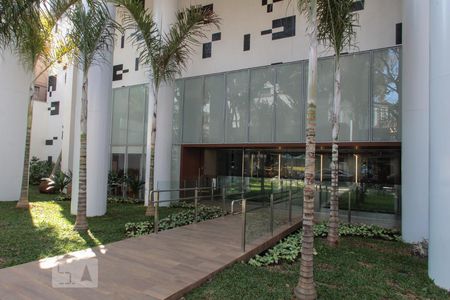 Studio para alugar com 42m², 1 quarto e 1 vaga Studio para alugar com 42m², 1 quarto e 1 vagaFachada