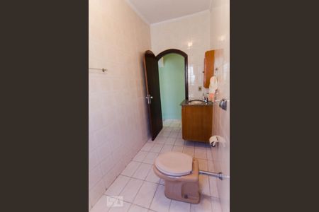 Casa à venda com 250m², 4 quartos e 2 vagasBanheiro 2