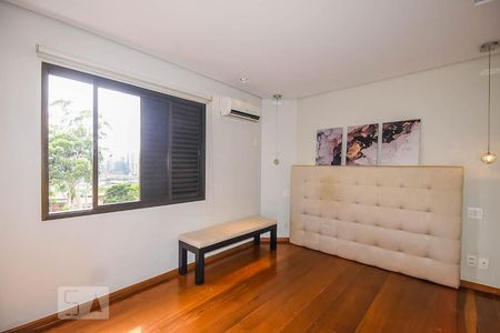 Apartamento à venda com 487m², 3 quartos e 4 vagasSuíte 3