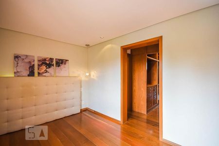 Apartamento à venda com 487m², 3 quartos e 4 vagasSuíte 3