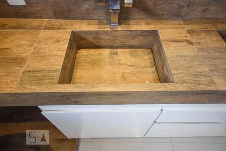 Apartamento à venda com 487m², 3 quartos e 4 vagasPia do banheiro da suíte 3