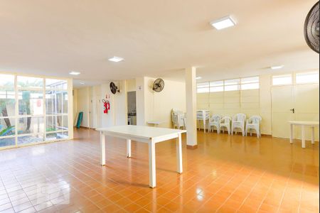 Apartamento à venda com 60m², 2 quartos e 1 vaga Apartamento à venda com 60m², 2 quartos e 1 vagaSalão
