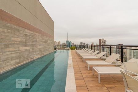Studio para alugar com 26m², 1 quarto e sem vagaPiscina