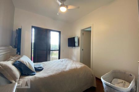 Apartamento à venda com 300m², 4 quartos e 4 vagasSuíte 3