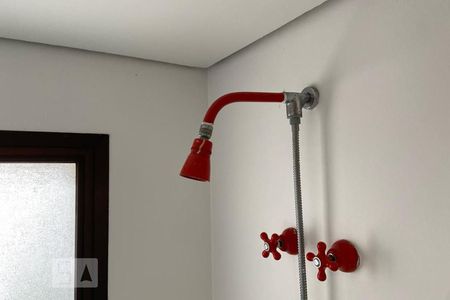 Apartamento à venda com 300m², 4 quartos e 4 vagasChuveiro