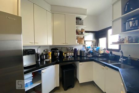 Apartamento à venda com 300m², 4 quartos e 4 vagasCozinha