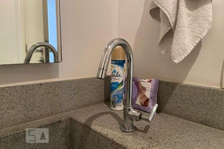 Apartamento à venda com 300m², 4 quartos e 4 vagasBanheiro - Torneira