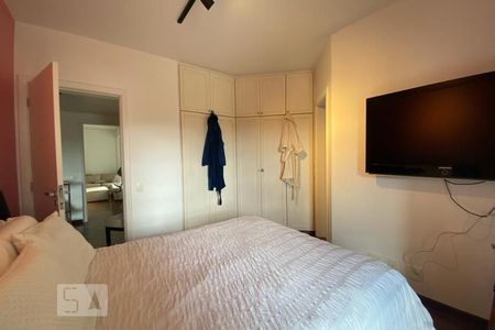 Apartamento à venda com 300m², 4 quartos e 4 vagasSuíte 2