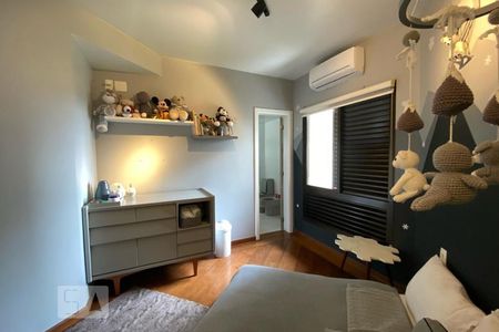 Apartamento à venda com 300m², 4 quartos e 4 vagasSuíte 4