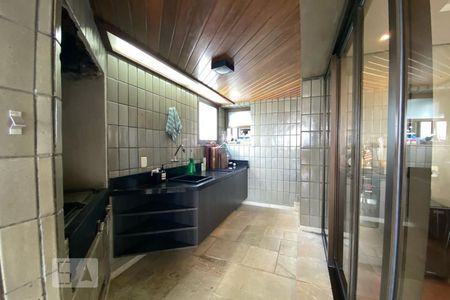 Apartamento à venda com 300m², 4 quartos e 4 vagasSacada