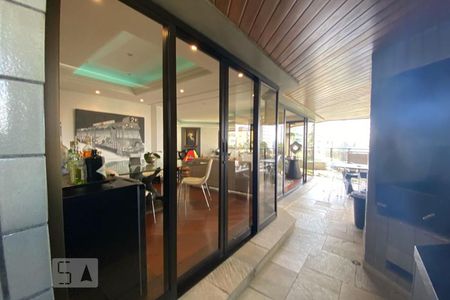 Apartamento à venda com 300m², 4 quartos e 4 vagasSacada