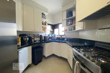 Apartamento à venda com 300m², 4 quartos e 4 vagasCozinha