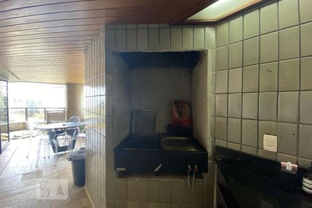 Apartamento à venda com 300m², 4 quartos e 4 vagasChurrasqueira