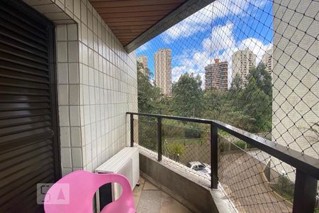 Apartamento à venda com 300m², 4 quartos e 4 vagasSuíte 2 - Sacada