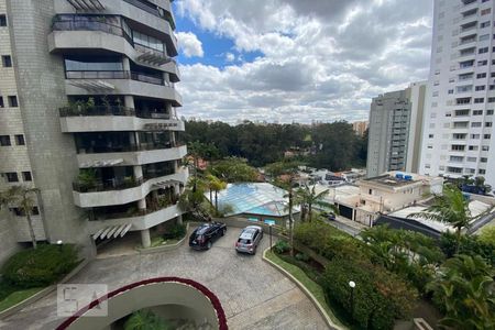 Apartamento à venda com 300m², 4 quartos e 4 vagasVista da Suíte 3