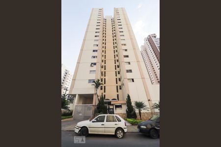 Apartamento para alugar com 65m², 3 quartos e 1 vaga Apartamento para alugar com 65m², 3 quartos e 1 vagaFachada