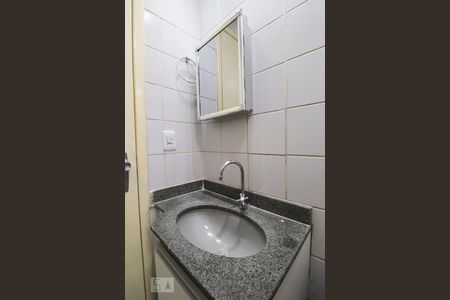 Apartamento para alugar com 65m², 3 quartos e 1 vaga Apartamento para alugar com 65m², 3 quartos e 1 vagaBanheiro