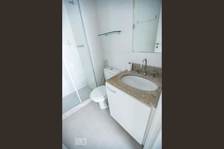 Banheiro Social de apartamento à venda com 2 quartos, 65m² em Vargem Pequena, Rio de Janeiro