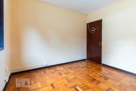 Casa à venda com 179m², 3 quartos e 3 vagas Casa à venda com 179m², 3 quartos e 3 vagasQuarto 3