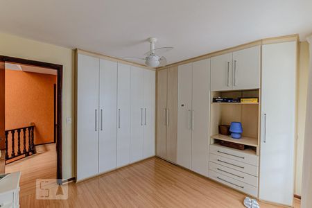 Casa à venda com 456m², 4 quartos e 2 vagasQuarto