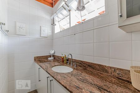 Casa à venda com 456m², 4 quartos e 2 vagasBanheiro da Suíte