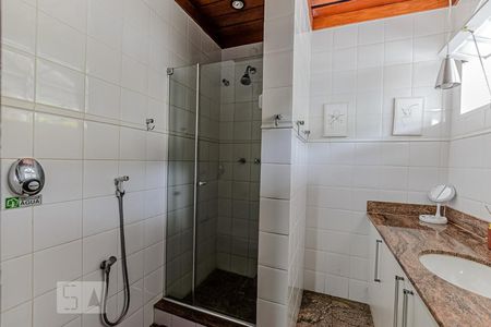 Casa à venda com 456m², 4 quartos e 2 vagasBanheiro da Suíte
