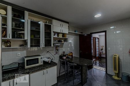 Casa à venda com 456m², 4 quartos e 2 vagasCozinha