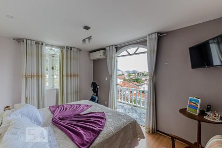 Casa à venda com 456m², 4 quartos e 2 vagasQuarto