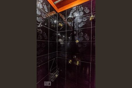 Casa à venda com 456m², 4 quartos e 2 vagasBanheiro da Suíte