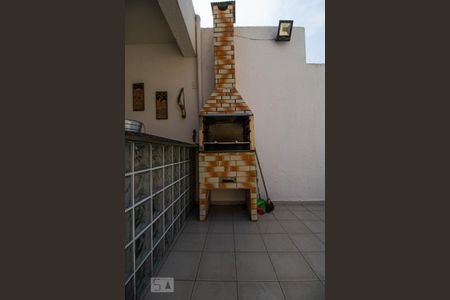 Apartamento à venda com 220m², 3 quartos e 2 vagas Apartamento à venda com 220m², 3 quartos e 2 vagasChurrasqueira