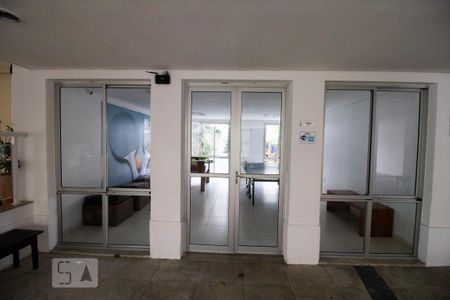 Apartamento à venda com 220m², 3 quartos e 2 vagas Apartamento à venda com 220m², 3 quartos e 2 vagasSala de Jogos